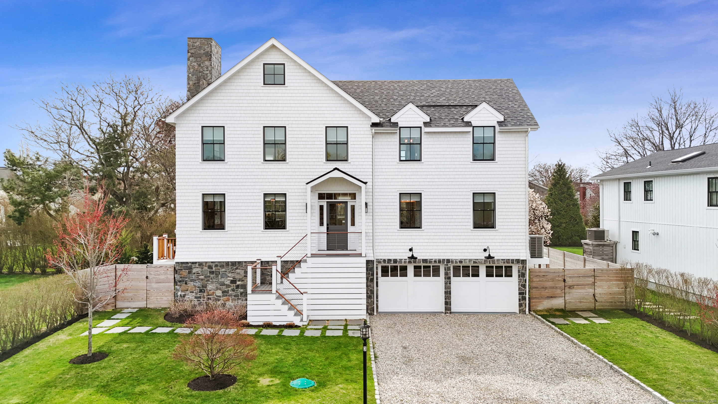 Nassau Road, Westport, Connecticut - 5 Bedrooms  
4 Bathrooms  
9 Rooms - 
