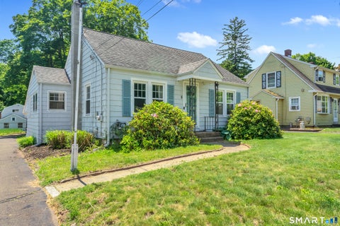 Homes For Sale - 8 Bailey Avenue<br/> Wallingford, CT 06492