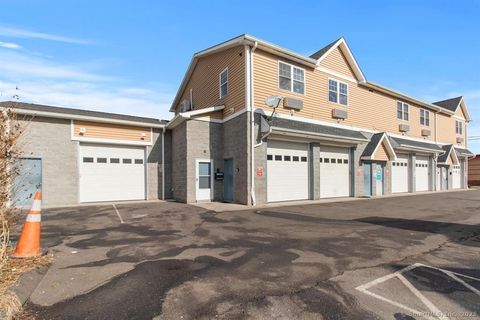 MLS: 24093688