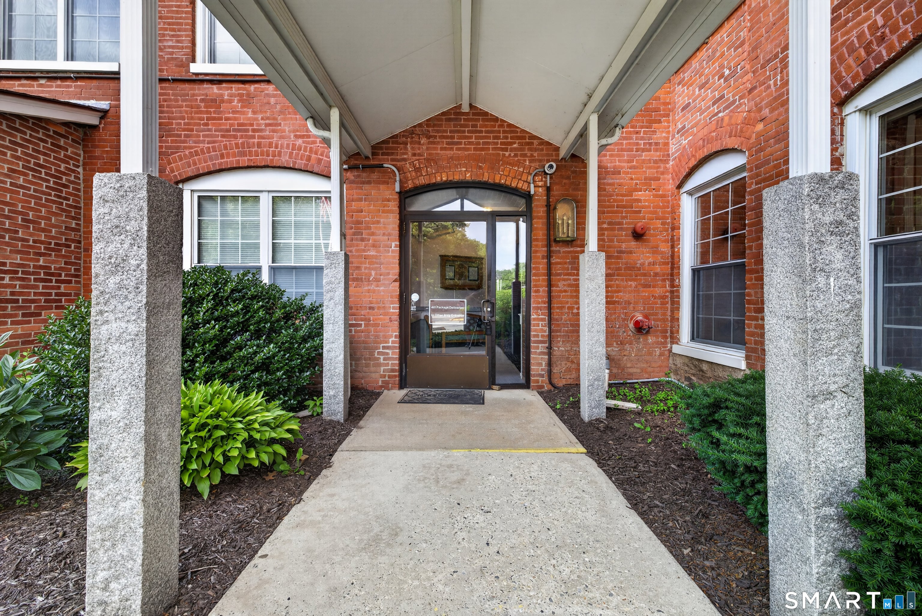 45 Main Street 206
