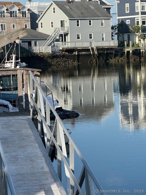 2144 Fairfield Beach Road