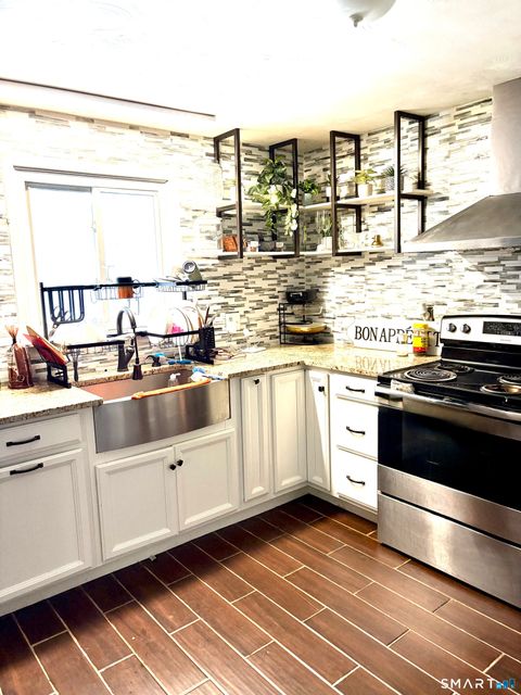 Tiny photo for 7 Dove Drive, Meriden, CT 06451 (MLS # 24155273)