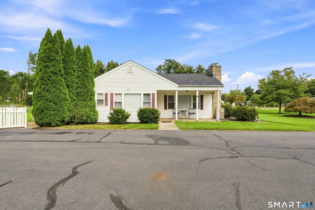 Photo of 797 Jerome Avenue, Bristol, CT 06010 (MLS # 24205189)
