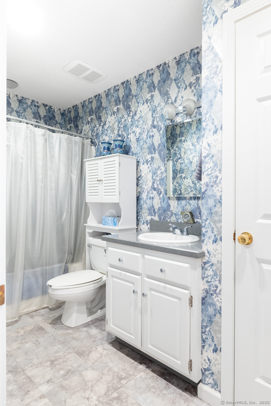 128 Longmeadow Drive, Torrington, Connecticut image 22