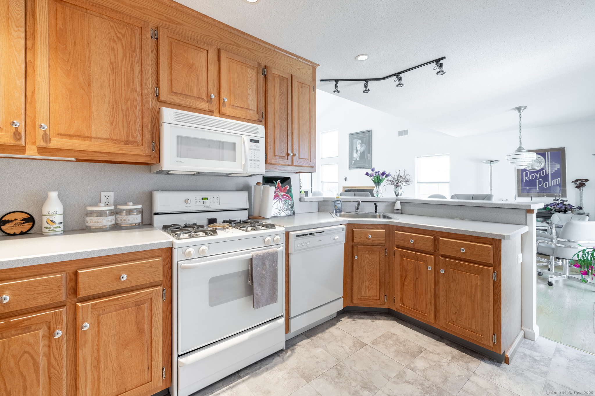 128 Longmeadow Drive, Torrington, Connecticut image 21
