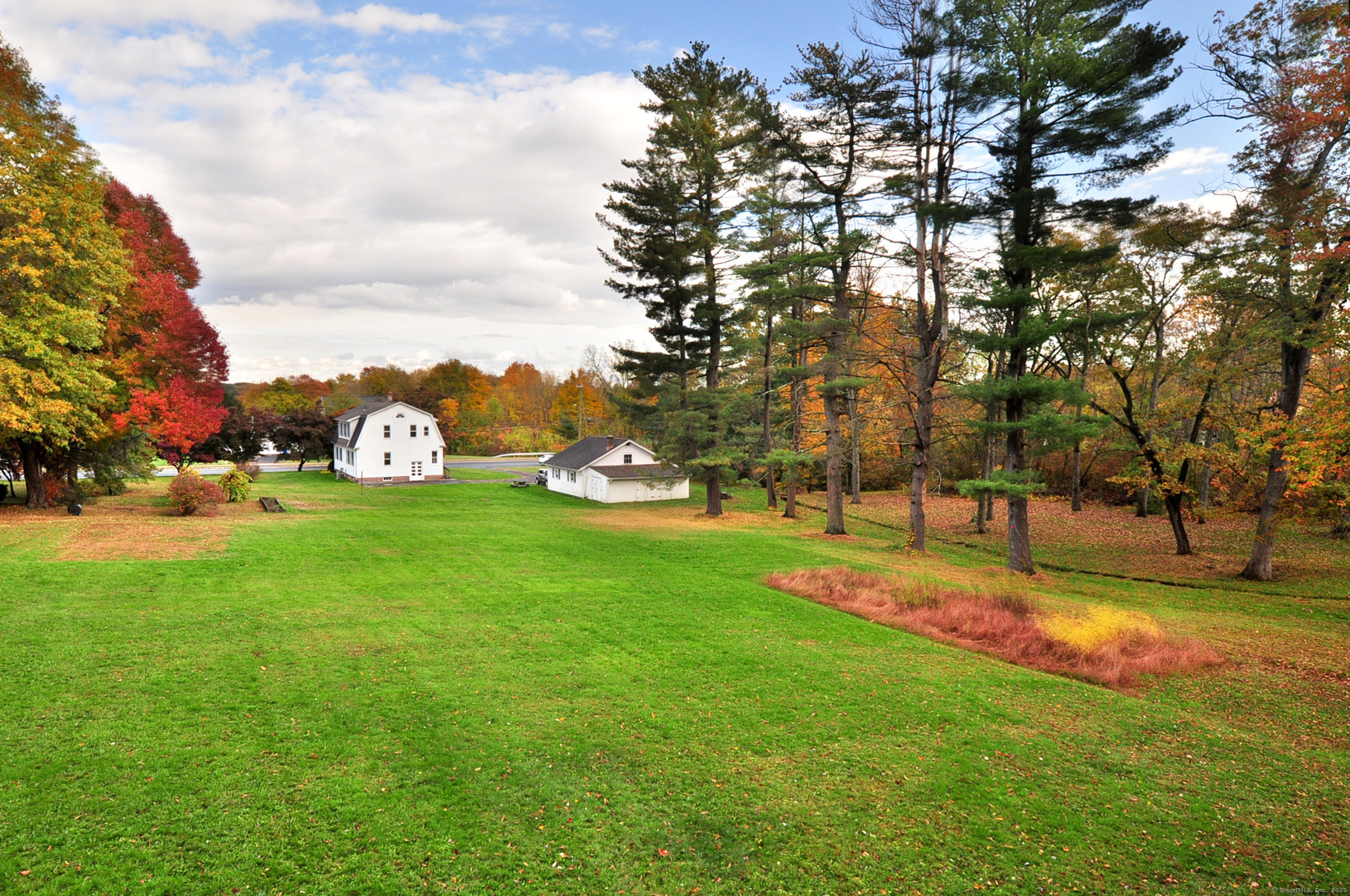 887 Poquonock Avenue