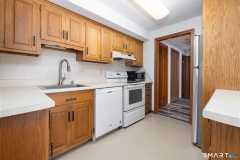 Tiny photo for 15 Cardinal Drive #15, Farmington, CT 06032 (MLS # 24157139)