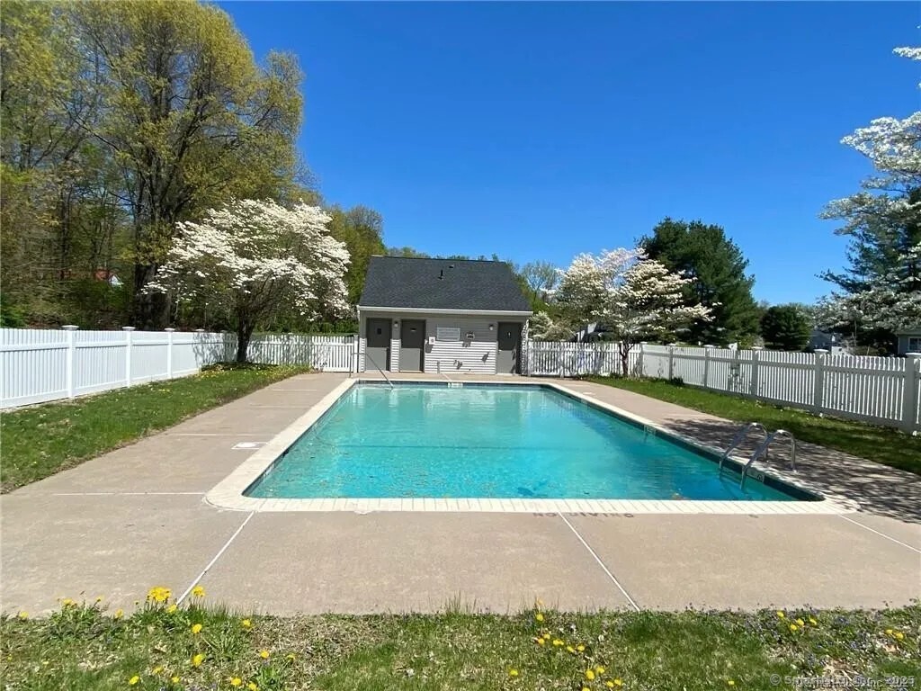 19 Chelsea Lane #19, East Granby, Connecticut image 24