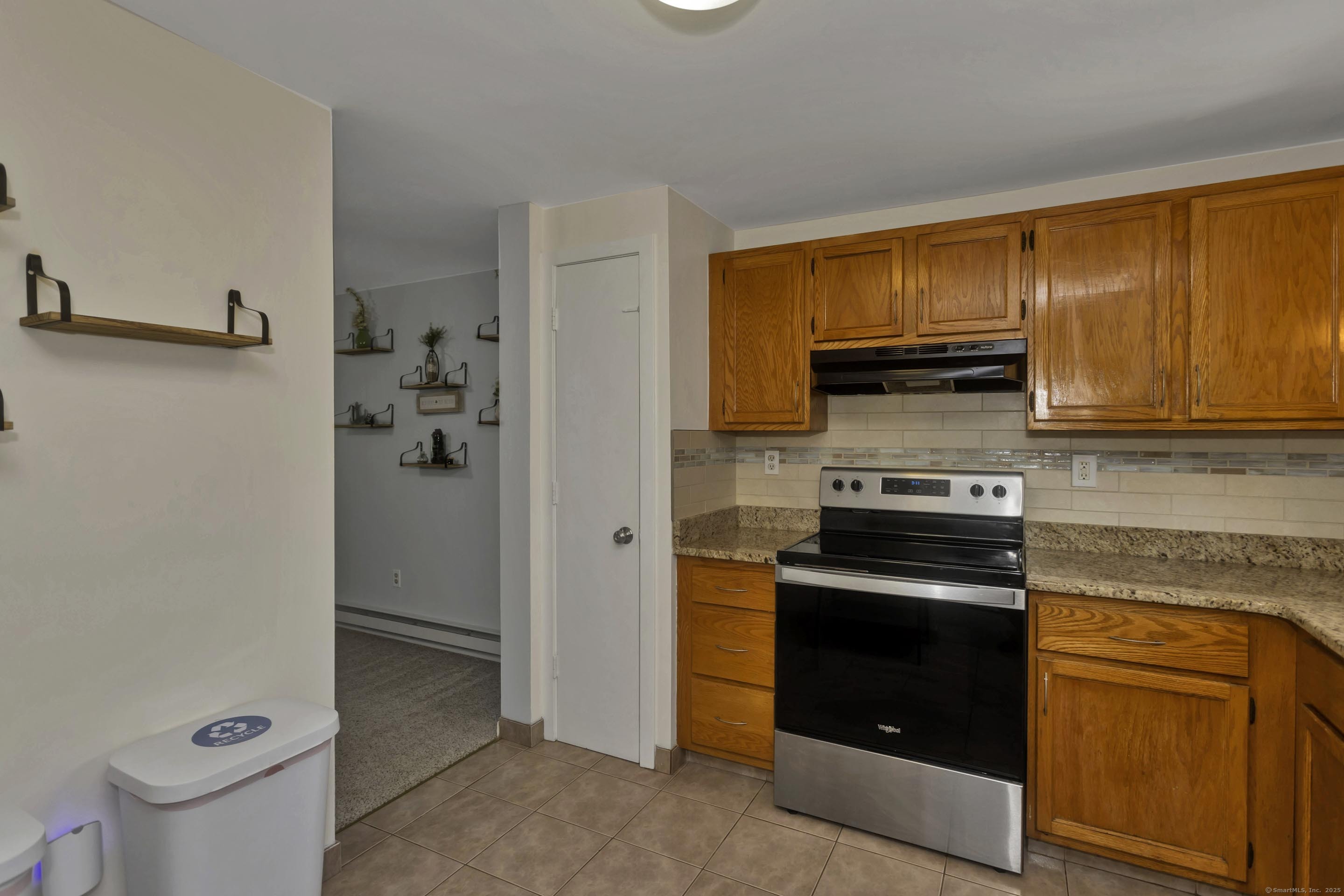 19 Chelsea Lane #19, East Granby, Connecticut image 9