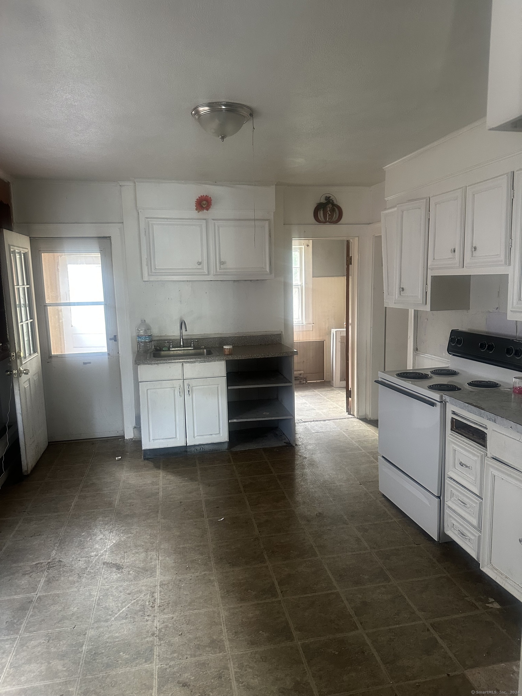 595 Broadview Terrace, Hartford, Connecticut image 2