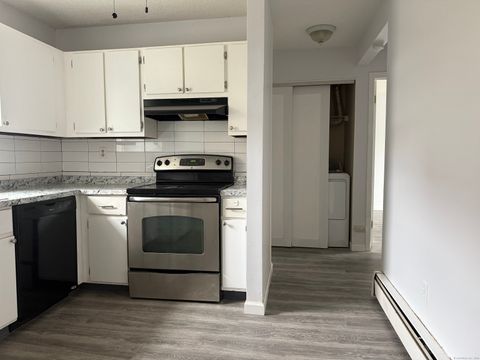 Tiny photo for 226 Laurel Street #APT 14, East Haven, CT 06512 (MLS # 24136503)