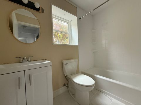 Tiny photo for 226 Laurel Street #APT 14, East Haven, CT 06512 (MLS # 24136503)