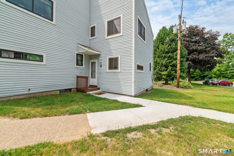 Condo For Sale - 111 Wooster Street #2A<br/> Naugatuck, CT 06770