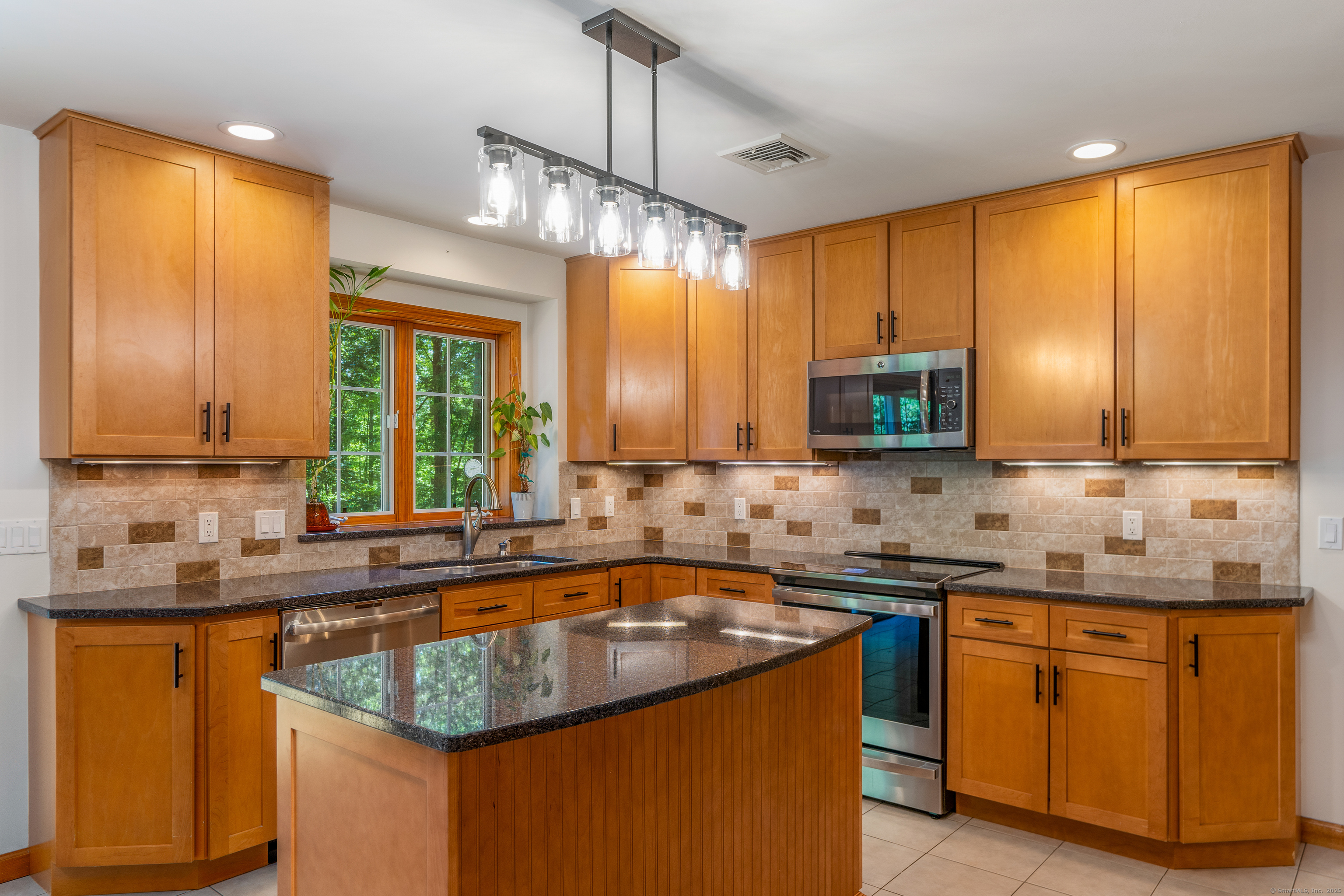113 Charles Street, Tolland, Connecticut image 6