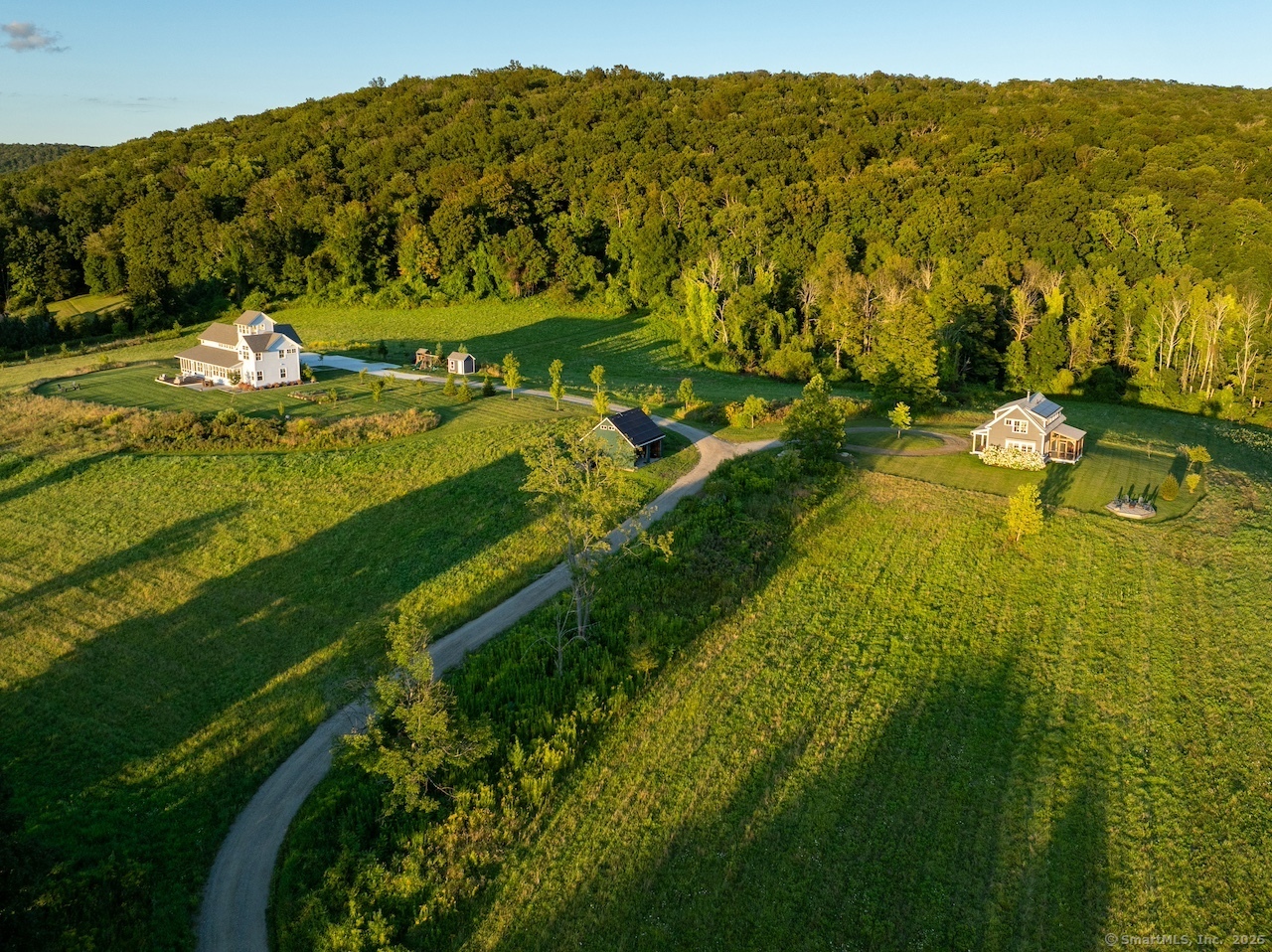 34 Knibloe Hill Road