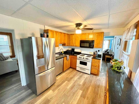 Tiny photo for 795 E Broadway, Milford, CT 06460 (MLS # 24182081)