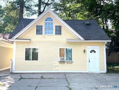 Photo of 540 Whitney Avenue #4, New Haven, CT 06511 (MLS # 24190834)