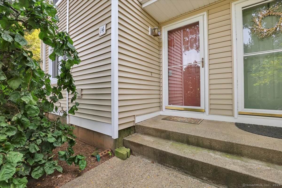 60 Old Town Road 14