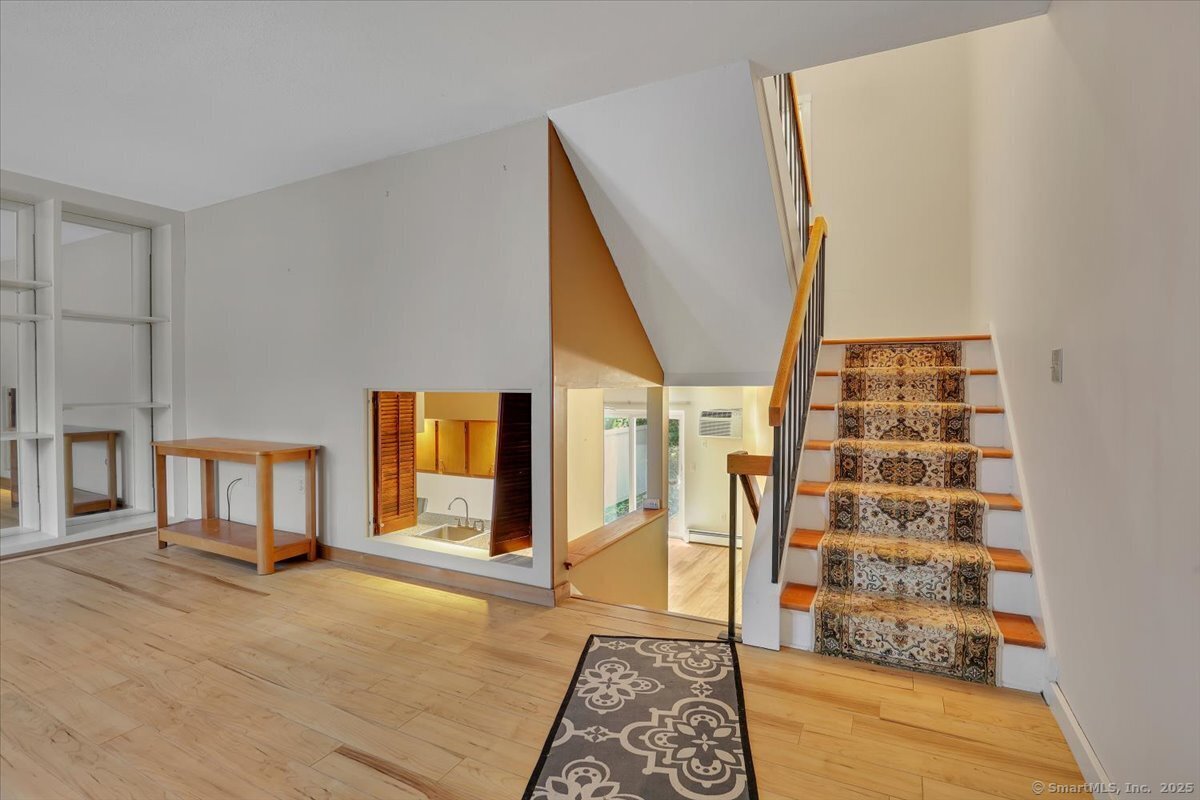 60 Old Town Road 14