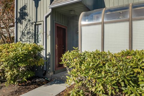 Tiny photo for 123 Old Belden Hill Road #APT 15, Norwalk, CT 06850 (MLS # 24141258)