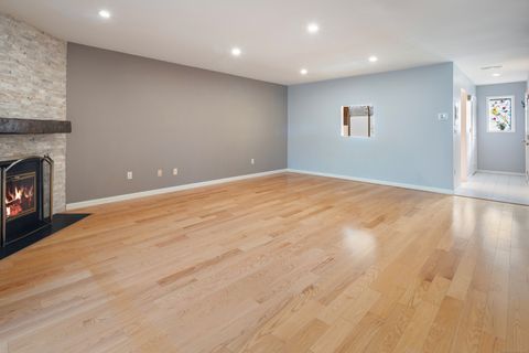 Tiny photo for 123 Old Belden Hill Road #APT 15, Norwalk, CT 06850 (MLS # 24141258)