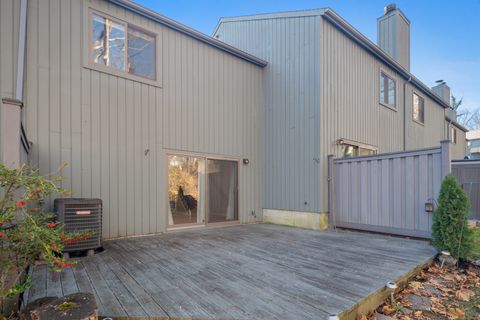 Tiny photo for 123 Old Belden Hill Road #APT 15, Norwalk, CT 06850 (MLS # 24141258)