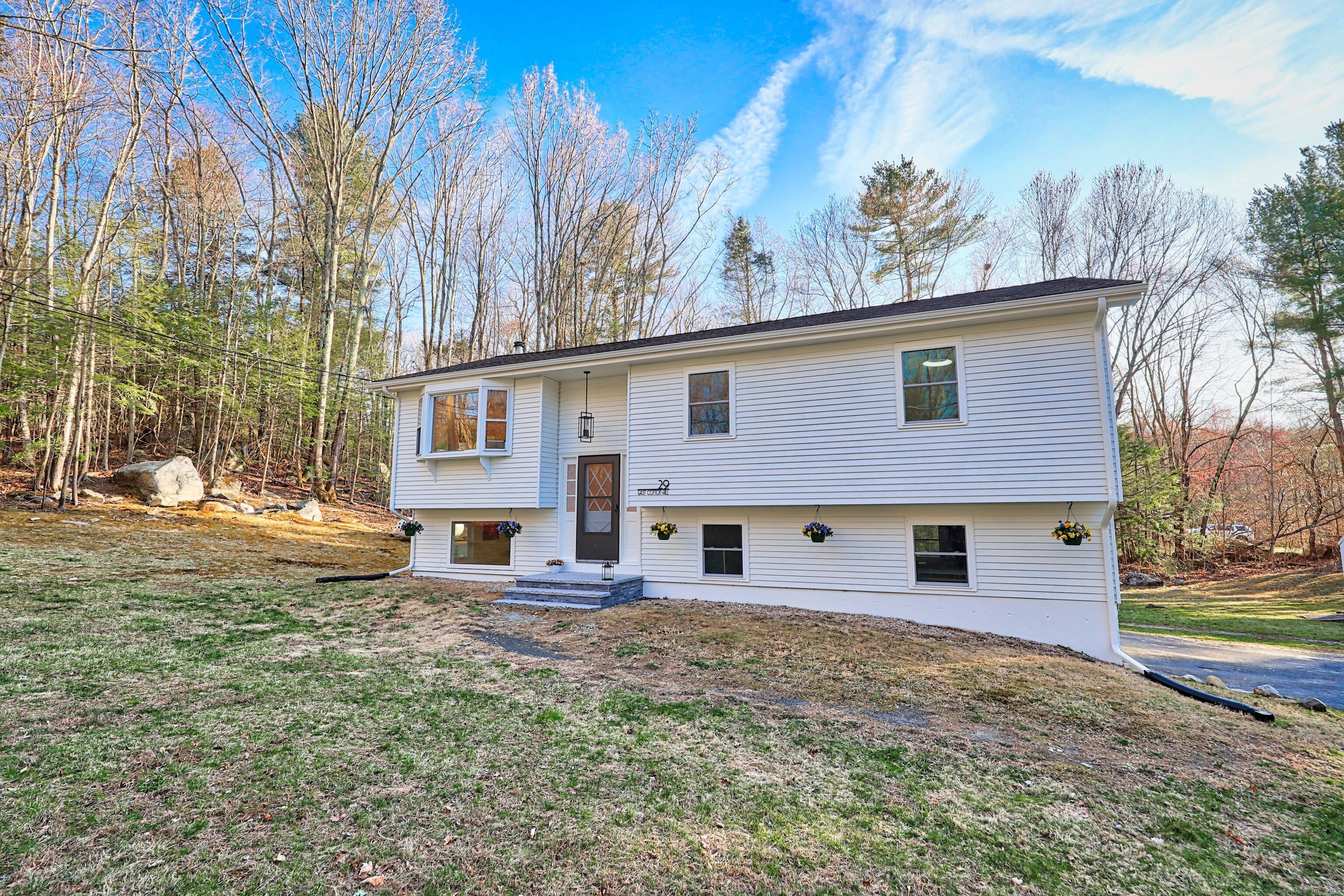 29 E Cotton Hill Road, New Hartford, Connecticut image 32