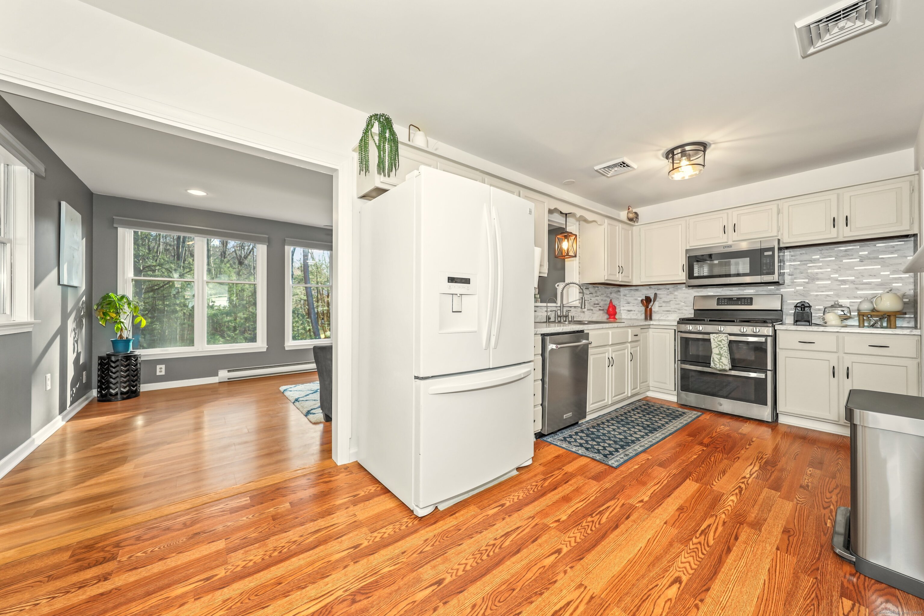 29 E Cotton Hill Road, New Hartford, Connecticut image 13