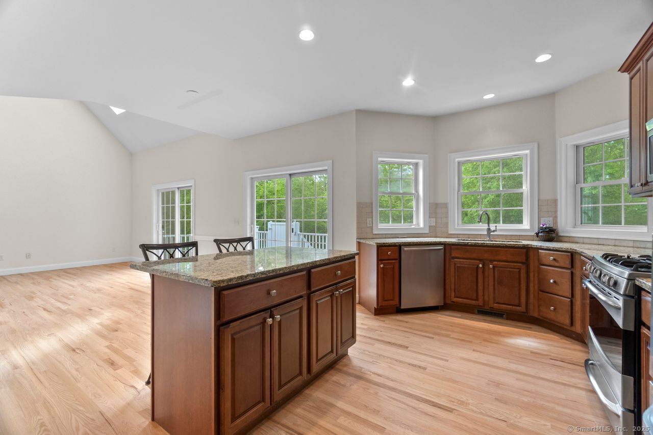 8 Whaler Road, Stonington, Connecticut image 12