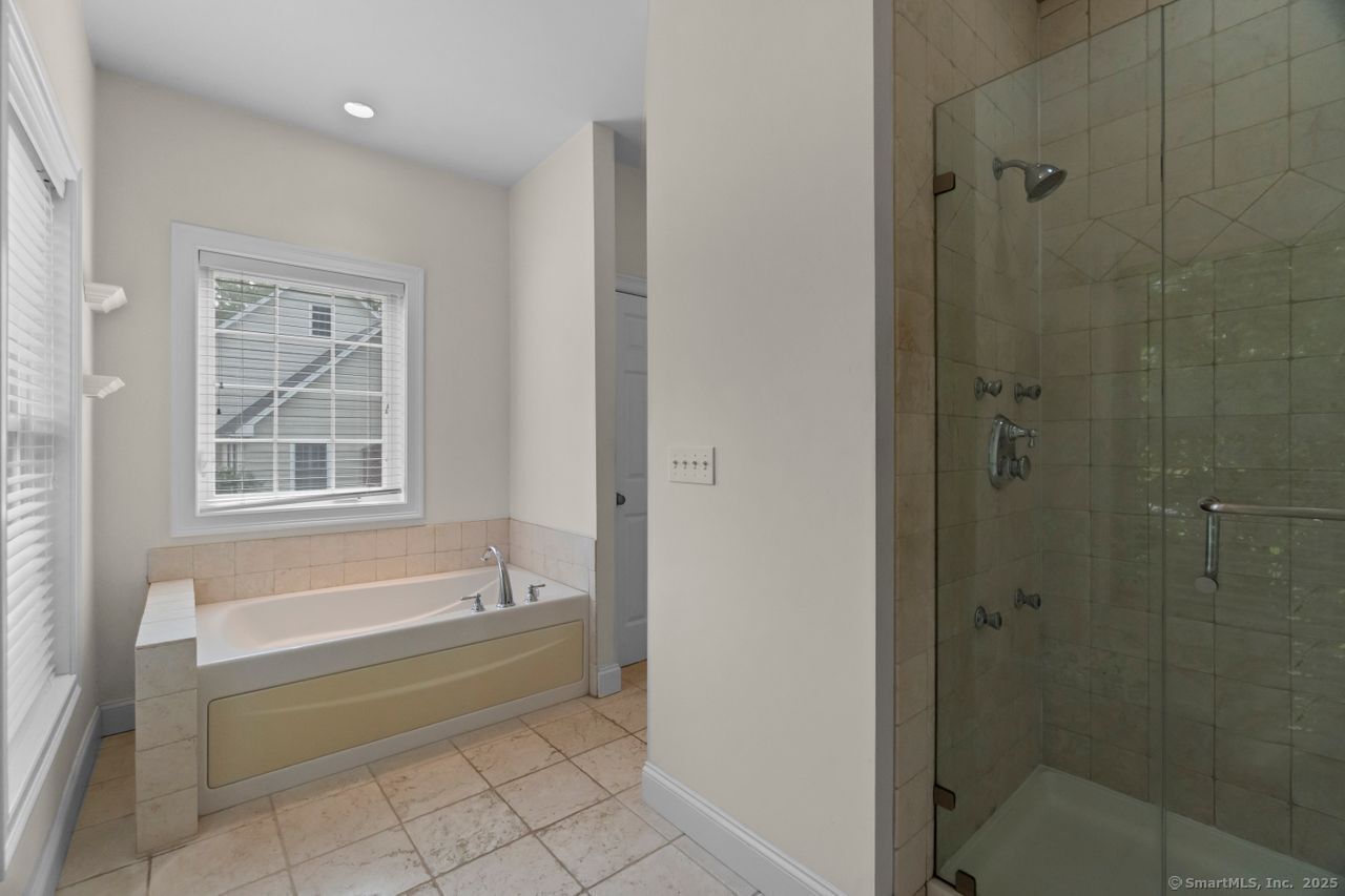 8 Whaler Road, Stonington, Connecticut image 19