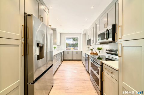 445 North Trail A Stratford CT 06614