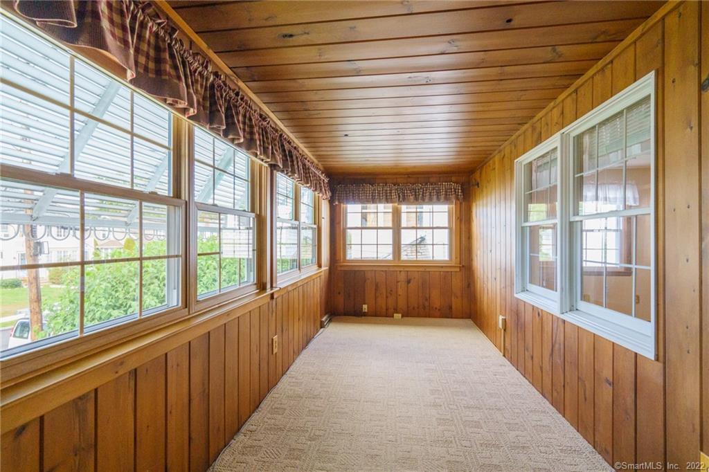 West Hartford, Connecticut 06119, United States, 2 Bedrooms Bedrooms, ,1 BathroomBathrooms,Residential,Active,209860