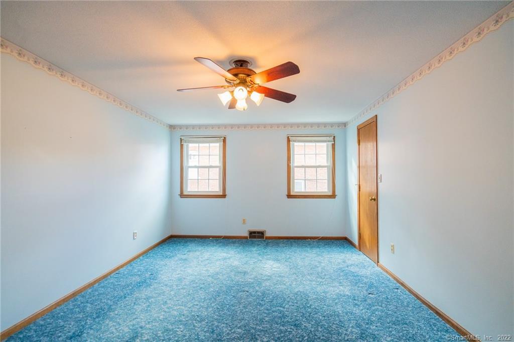 West Hartford, Connecticut 06119, United States, 2 Bedrooms Bedrooms, ,1 BathroomBathrooms,Residential,Active,209860
