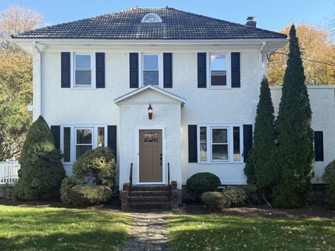Photo of 433 High Ridge Road, Stamford, CT 06905 (MLS # 24134885)