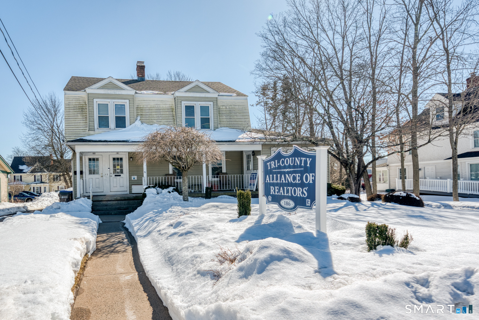 186 East Center Street