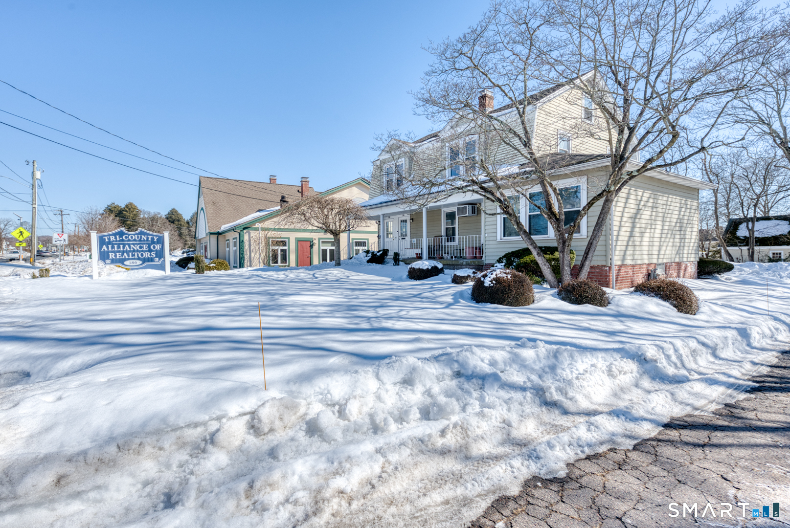 186 East Center Street