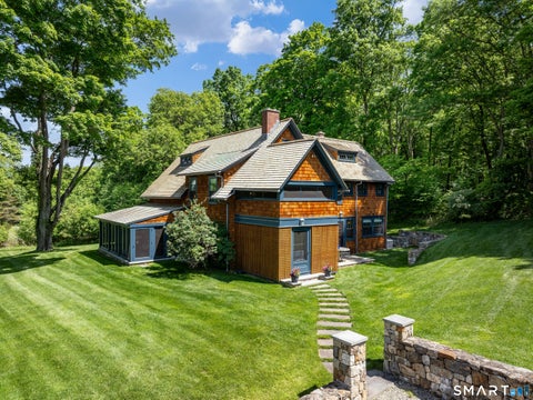 Homes For Sale - 240 Umpawaug Road<br/> Redding, CT 06896