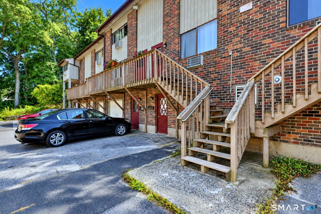 Photo of 214 Oakville Avenue #D, Waterbury, CT 06708 (MLS # 24206215)