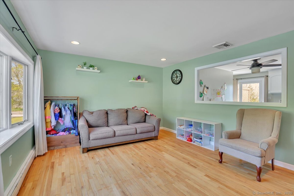 21 Adam Drive, Torrington, Connecticut image 9