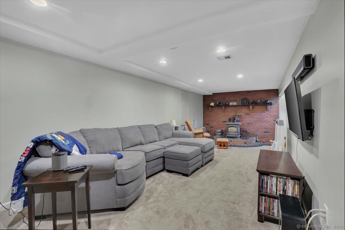 21 Adam Drive, Torrington, Connecticut image 21