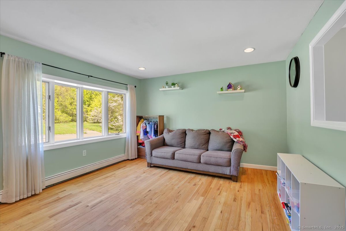 21 Adam Drive, Torrington, Connecticut image 10