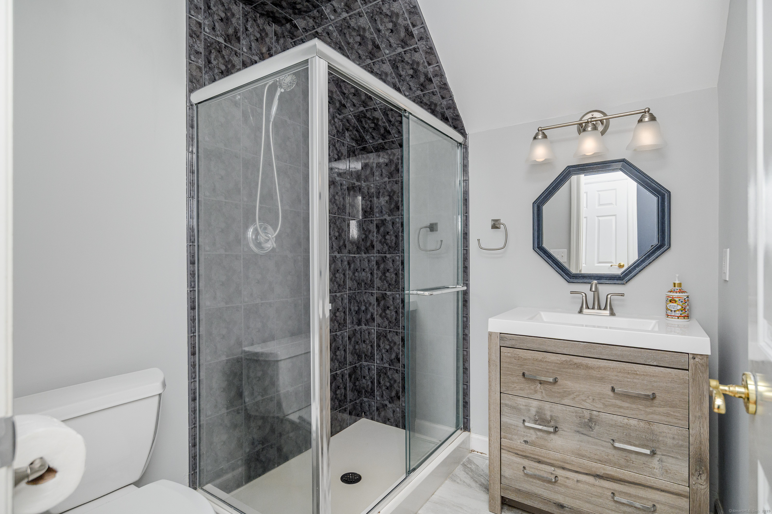 20 Silver City Road, Newtown, Connecticut image 22