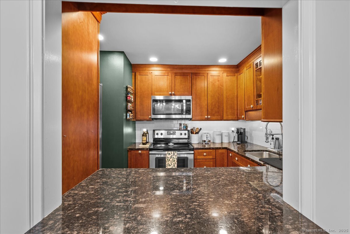 8 Silvermine Avenue #APT 7, Norwalk, Connecticut image 23