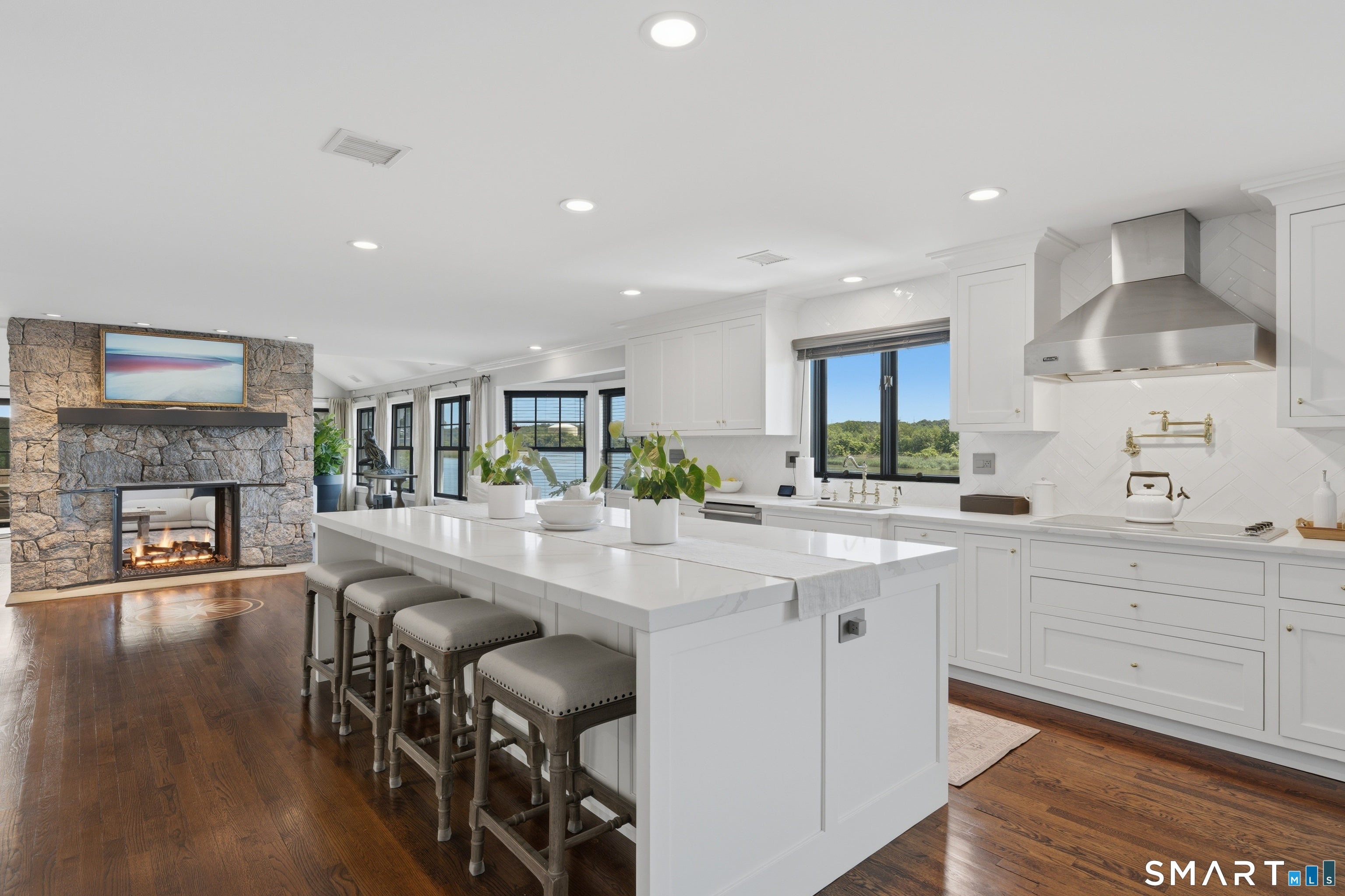 500 River Road