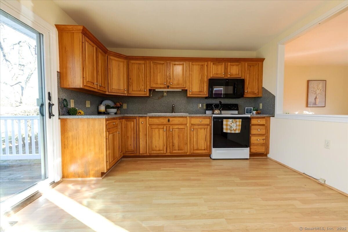 37 Oslo Street, Groton, Connecticut image 5