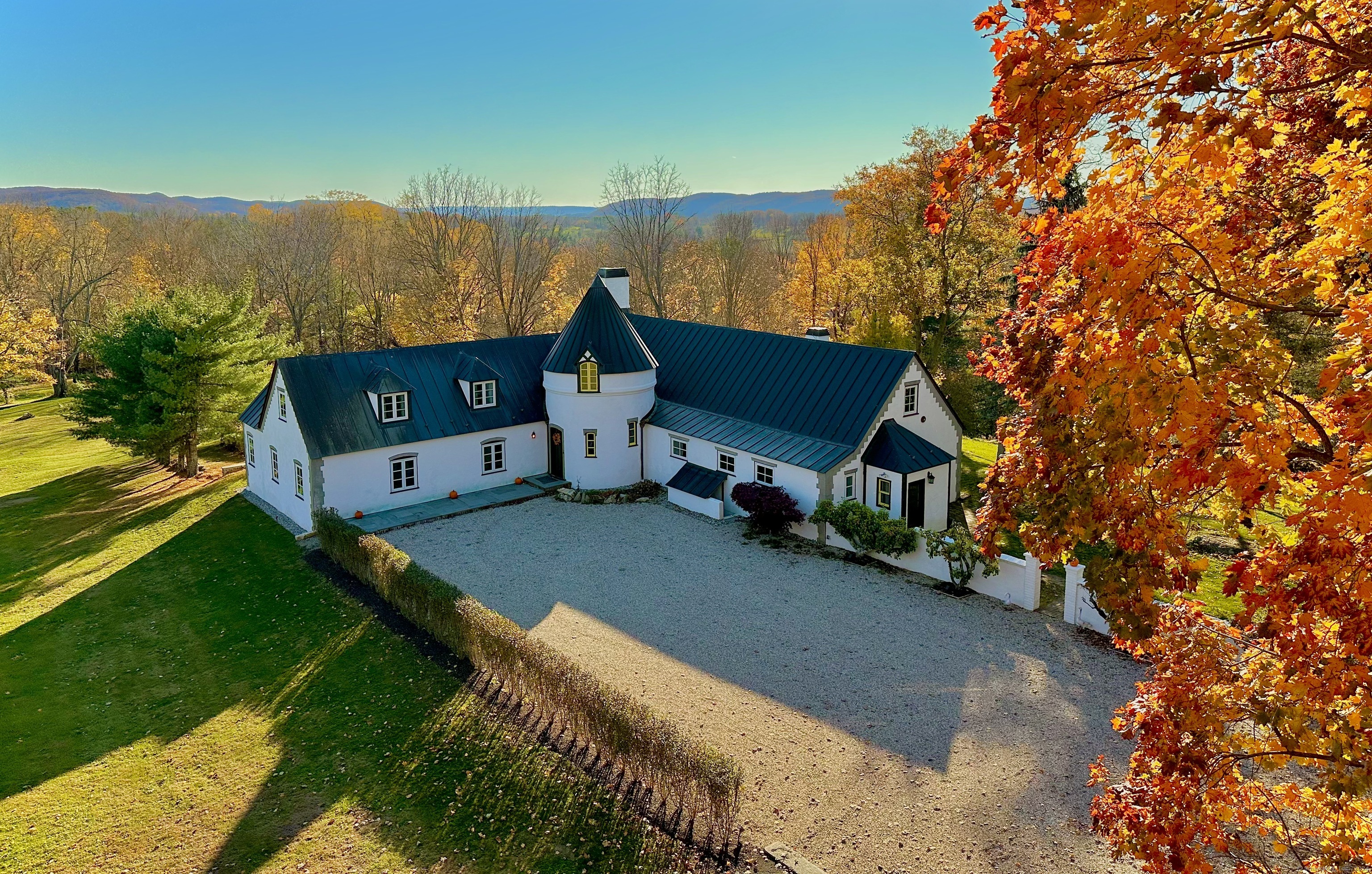 31 Hilltop Road