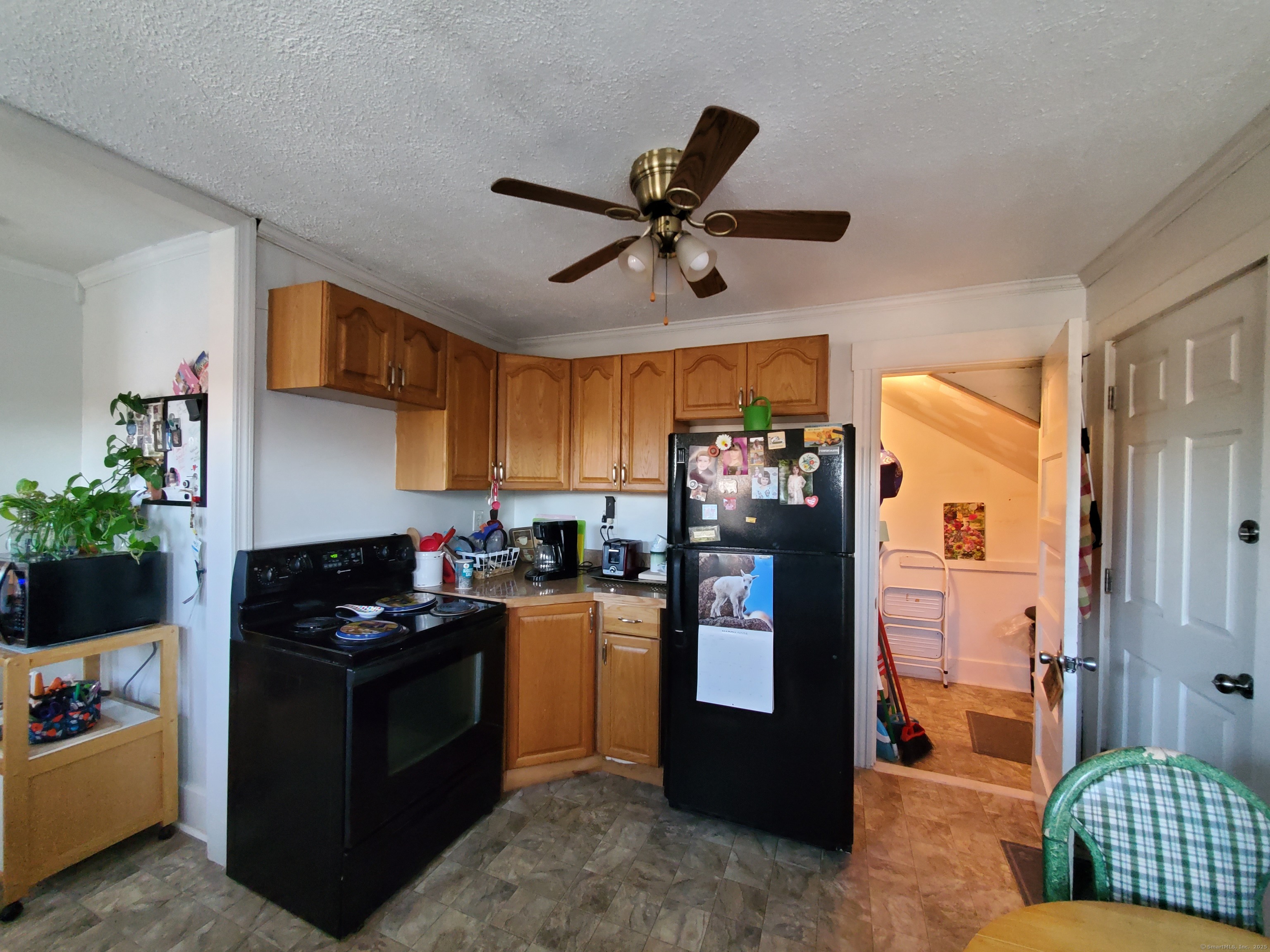 Bristol, Connecticut 06010, United States, 1 Bedroom Bedrooms, ,1 BathroomBathrooms,Residential,Pending,108072