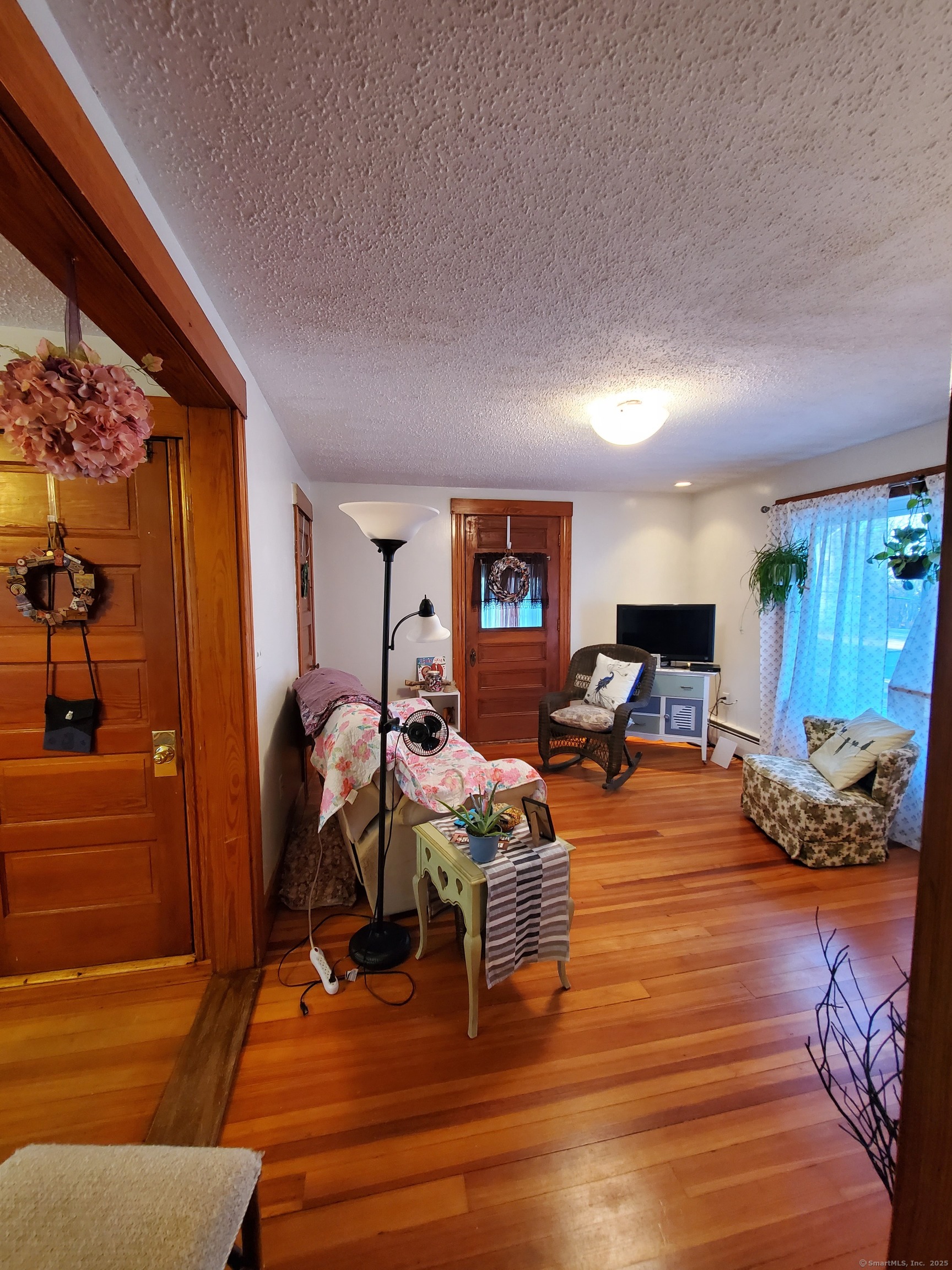Bristol, Connecticut 06010, United States, 1 Bedroom Bedrooms, ,1 BathroomBathrooms,Residential,Pending,108072