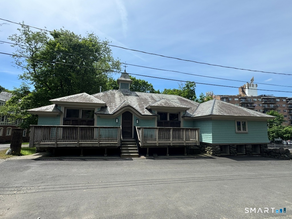 124 Pine Street