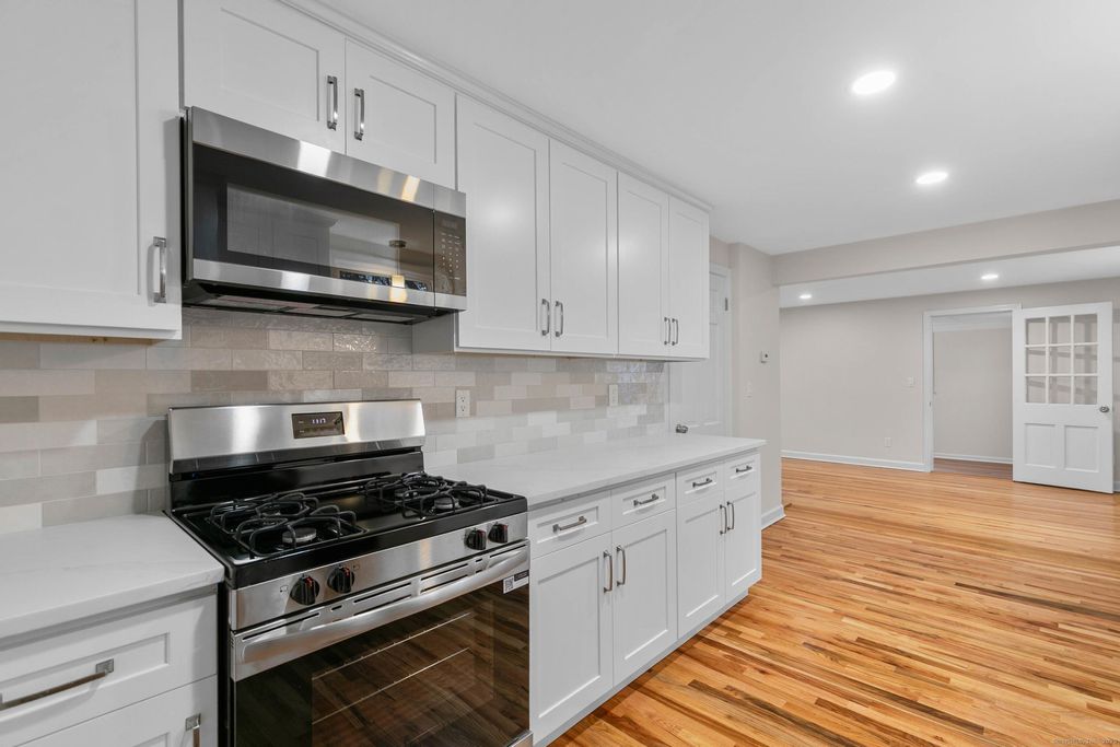 Photo of 484 Pine Rock Avenue, Hamden, CT 06514 (MLS # 24140776)